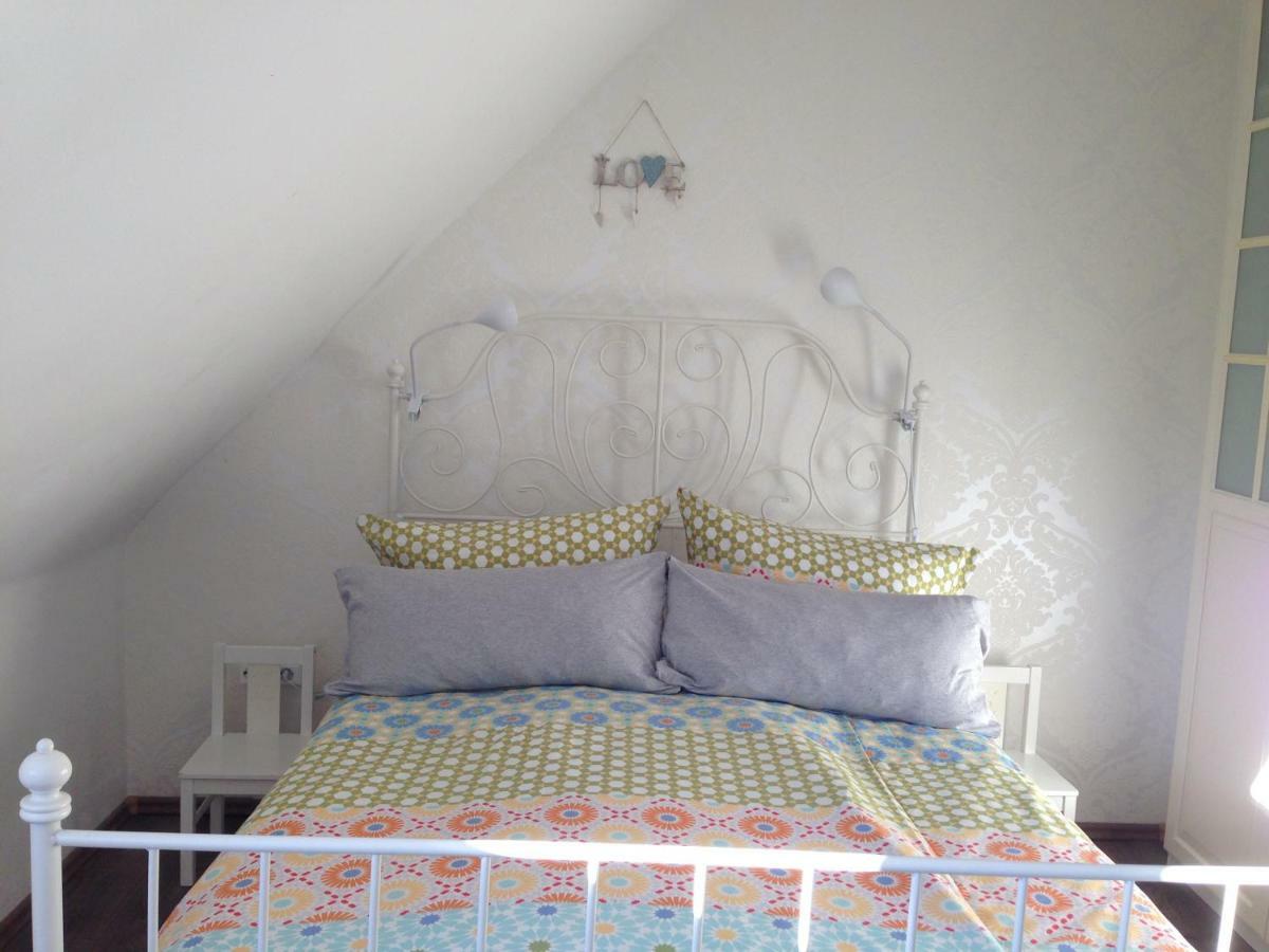 Ferienwohnung Mit Garten In Koeln Exterior foto