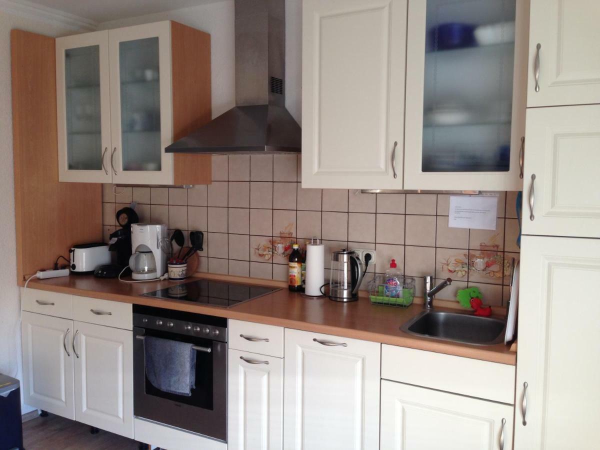 Ferienwohnung Mit Garten In Koeln Exterior foto